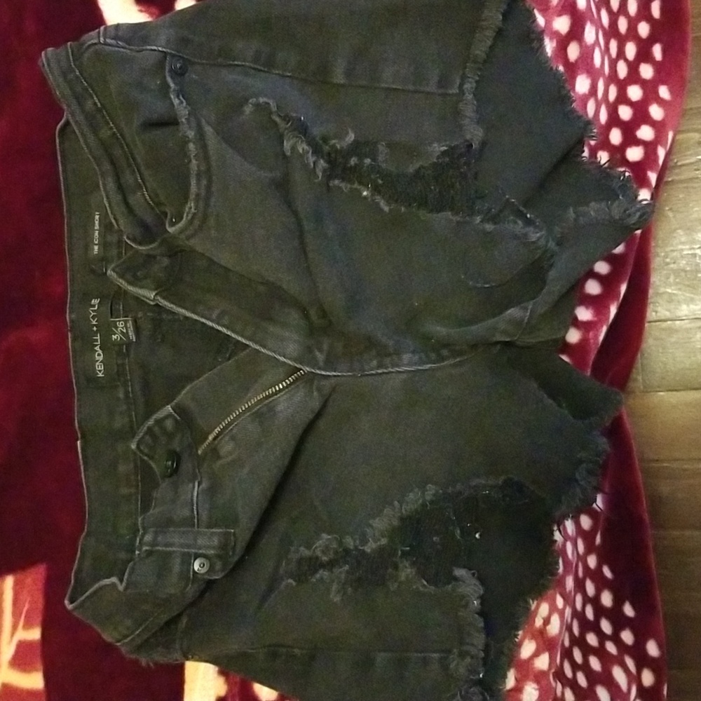 Womens kendall + kylie black shorts size 3/26
